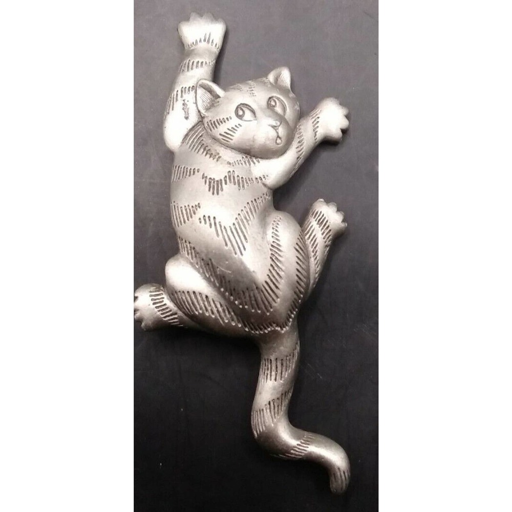 Vintage Signed "JJ" Jonette Co. 1988 Silver Tone Cat Brooch